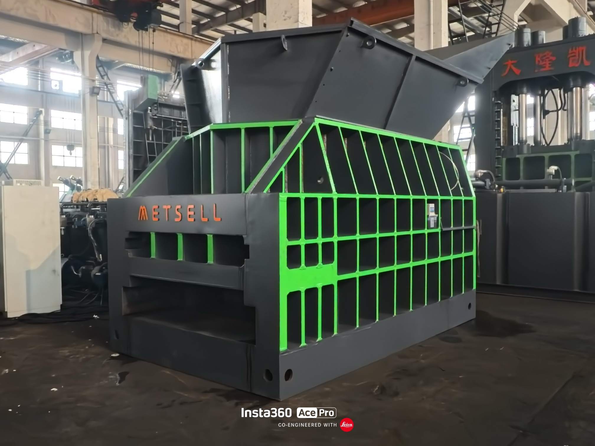 La qualità è la nostra priorità! Clienti del Bangladesh visitano la fabbrica per un'ispezione in loco, trituratore a doppio albero per impieghi gravosi spedito con successo